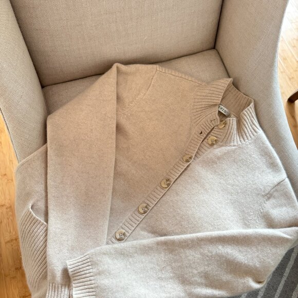 Orvis 100% Cashmere Stand Collar Cardigan – Oatmeal - Picture 1 of 12